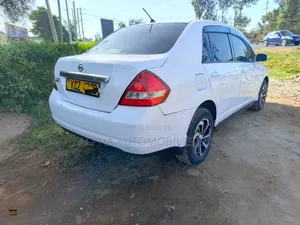 Nissan Tiida 2011 White