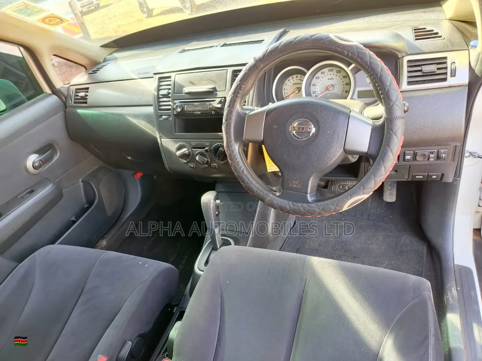Nissan Tiida 2011 White