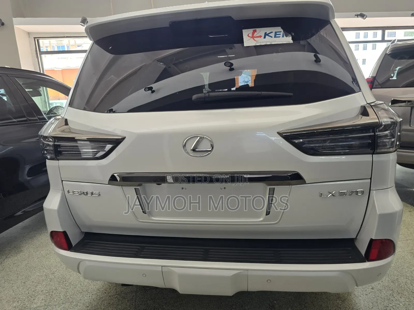 Lexus LX 2020 Pearl