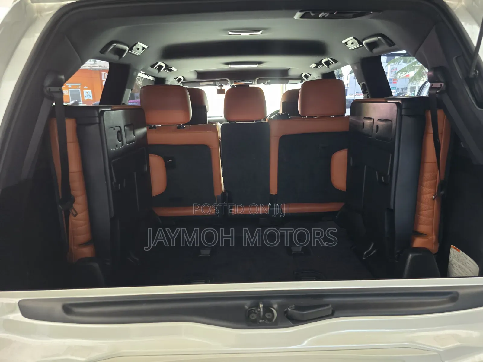 Lexus LX 2020 Pearl