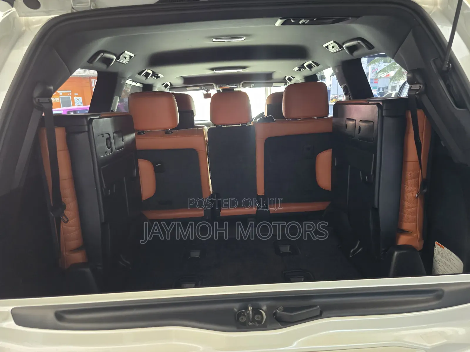 Lexus LX 2020 Pearl