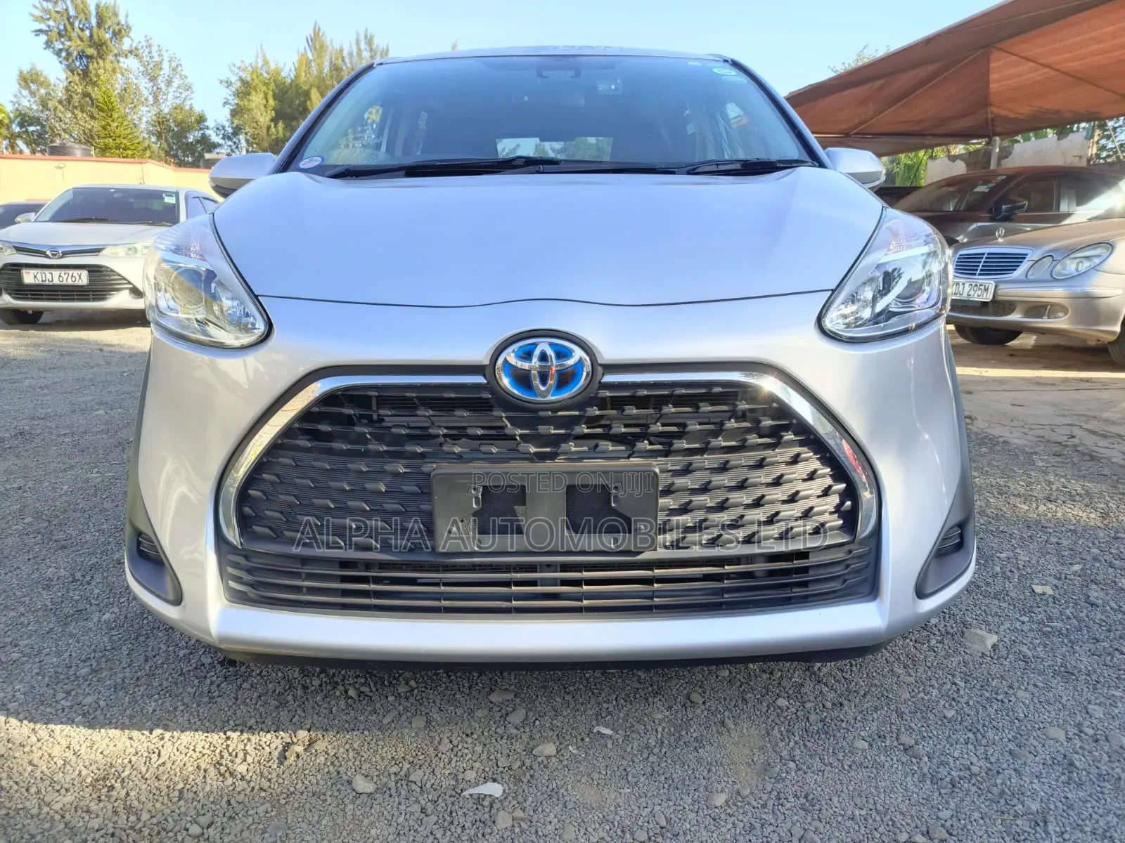 Toyota Sienta 2022 Gray