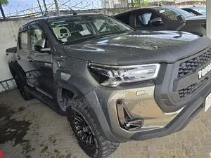 Toyota Hilux 2021 Gold