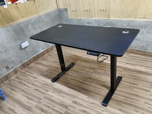 1.2m Adjustable Office Table