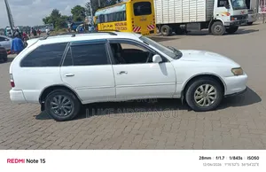 Toyota Corolla 2001 White