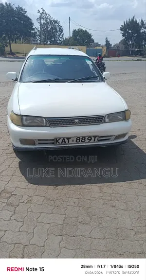 Toyota Corolla 2001 White