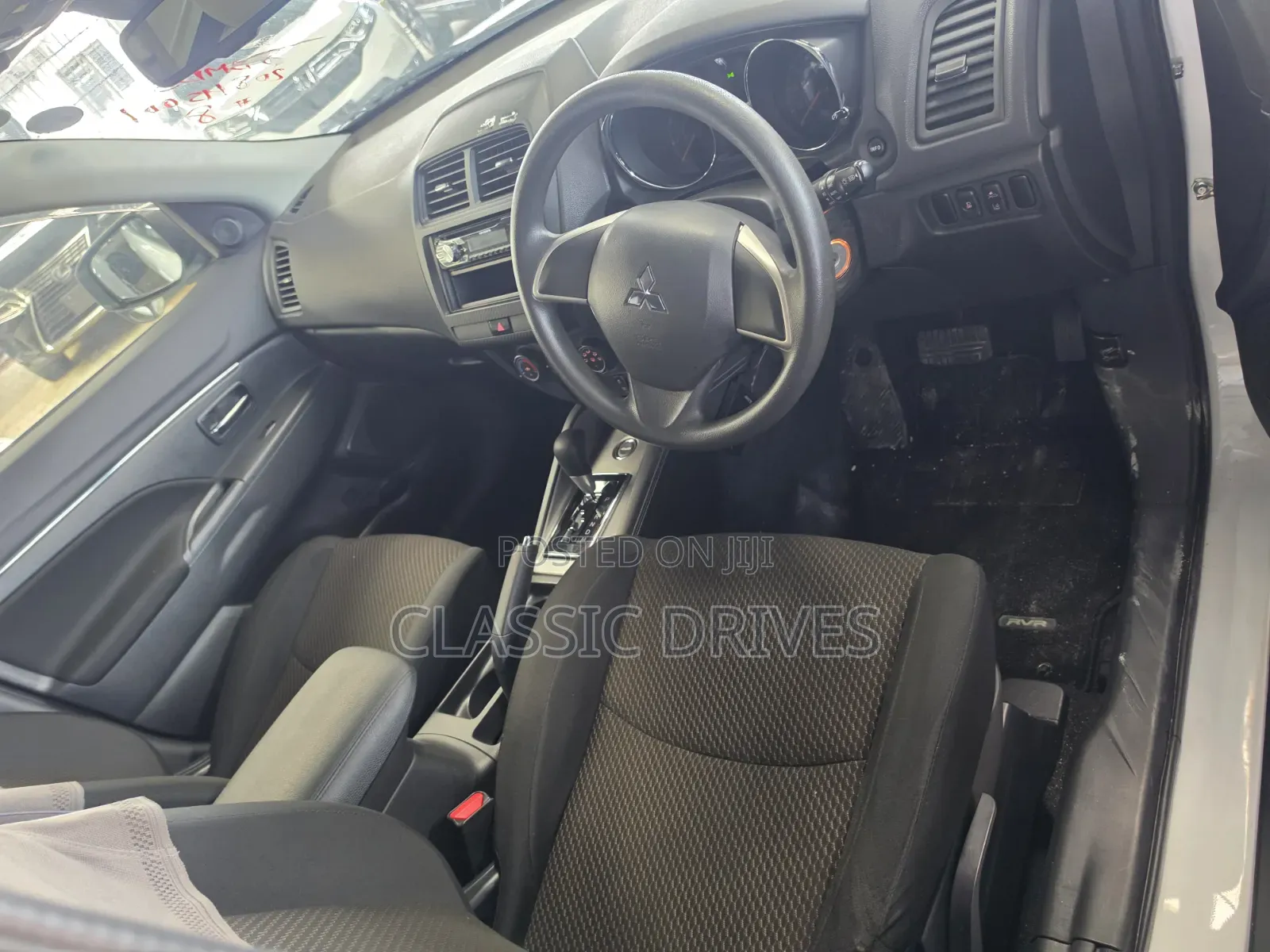 Mitsubishi RVR 2022 White