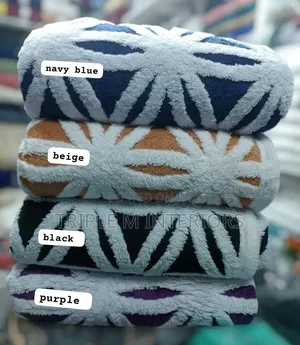 100% Woolen Fleece Blankets