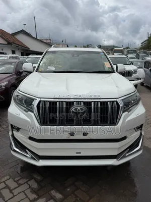 Toyota Land Cruiser Prado 2021 White