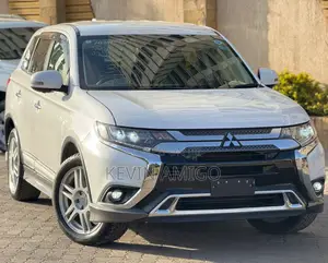 Mitsubishi Outlander 2020 White