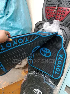 Heavy Duty Flexible Rubber Blue Logo Toyota Mats