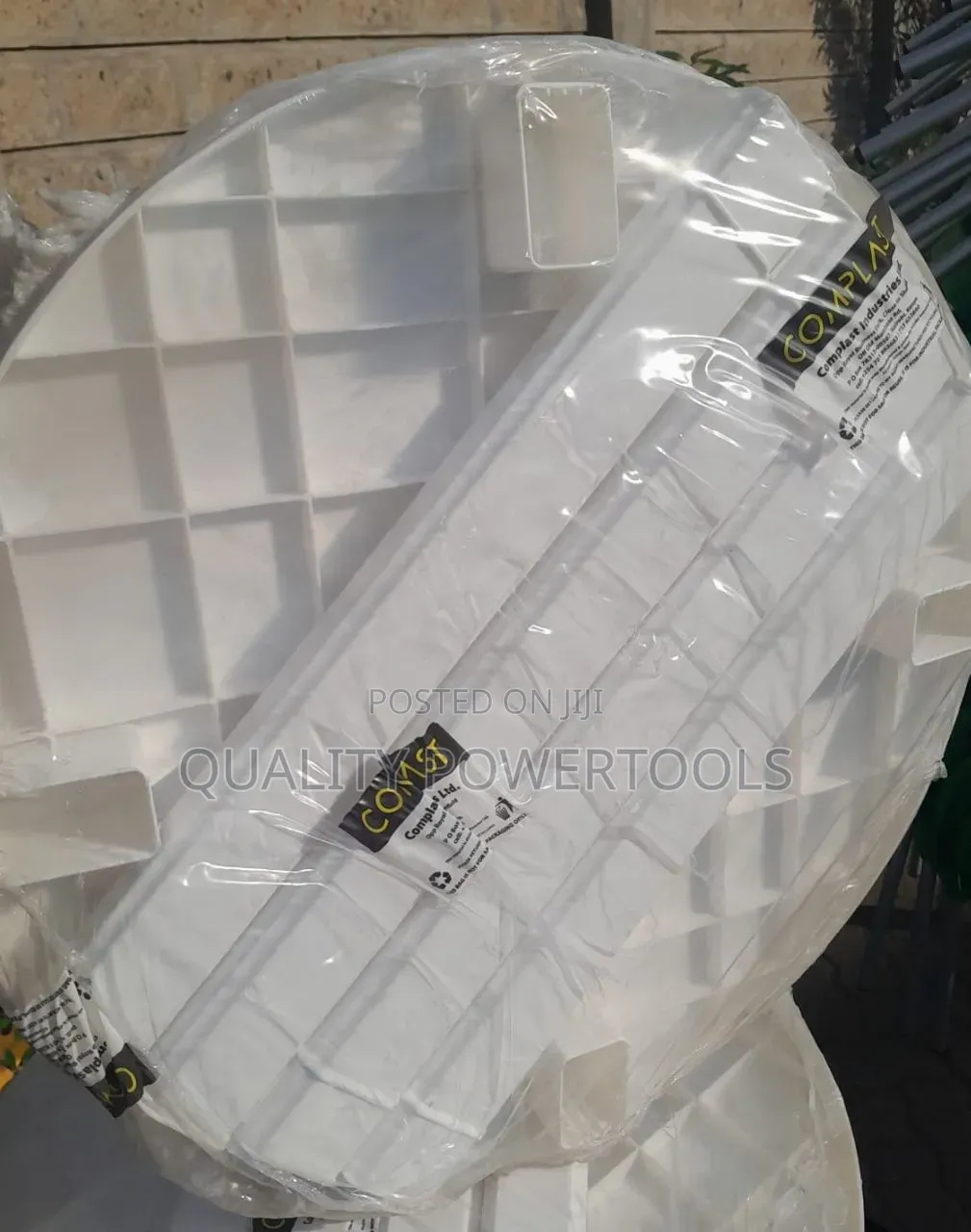 Round Plastic Table
