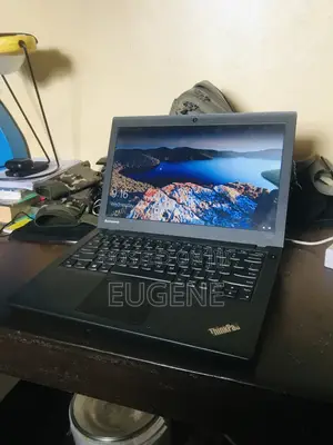 Laptop Lenovo ThinkPad X240 4GB Intel Core i5 HDD 500GB