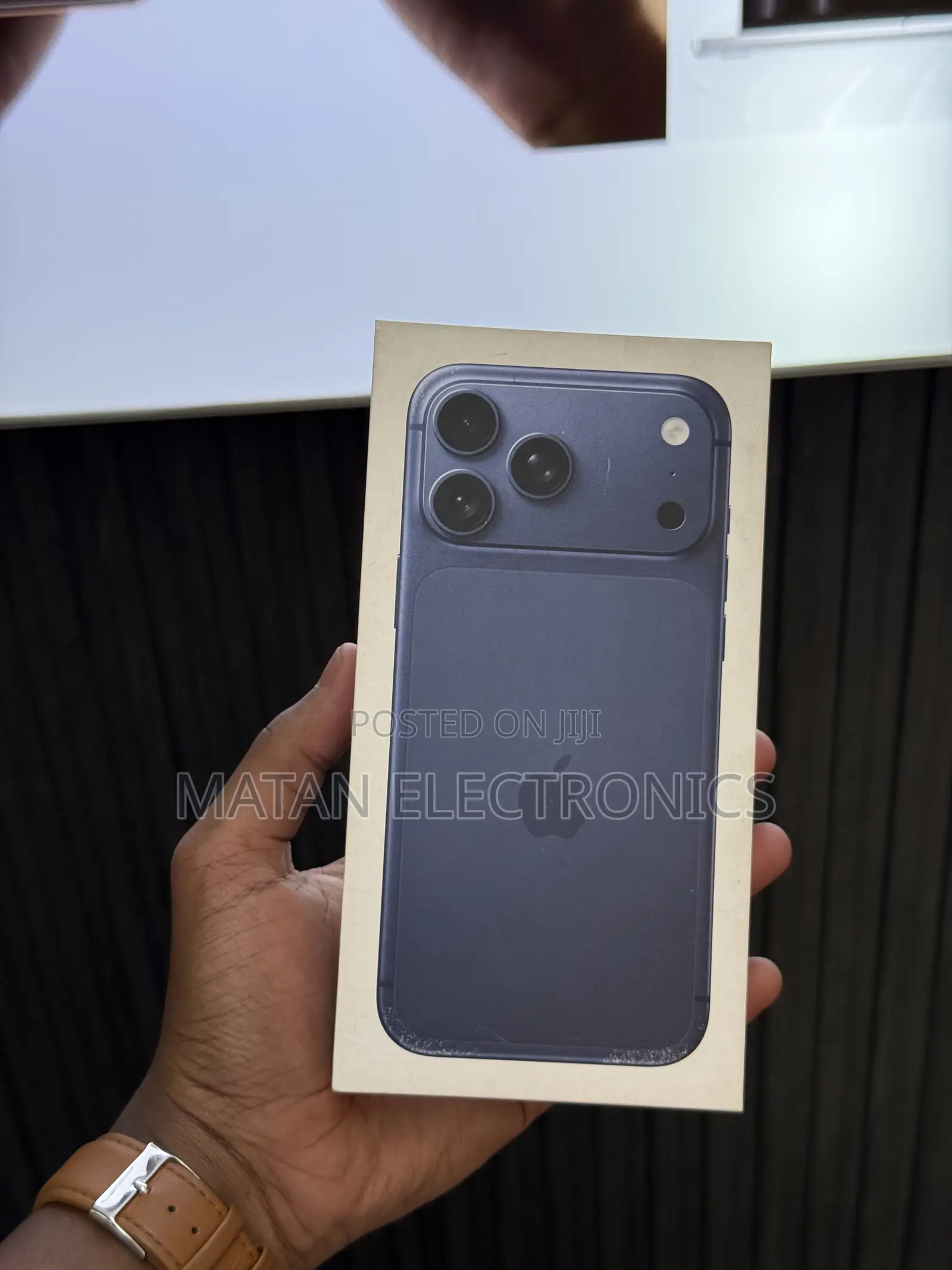 New Apple iPhone 17 Pro Max 256 GB Blue