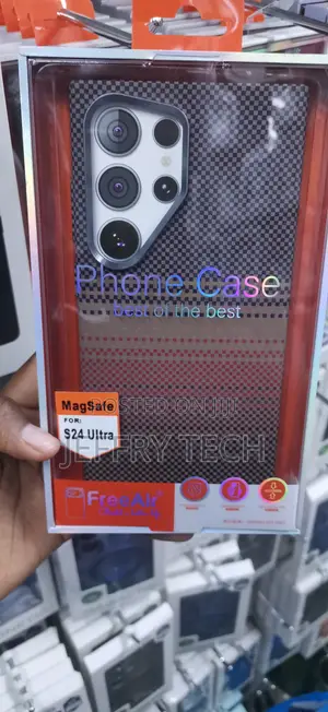 Free Air Carbon Fiber Case Designed for the Samsung Galaxy S24 Ultra