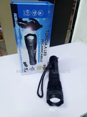Torcia P50 Portable Rechargeable Tactical Flashlight