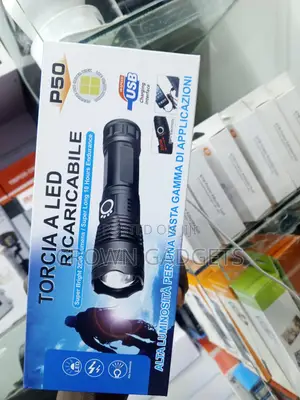 Torcia P50 Zoomable Rechargeable Torch 2000 Lumens