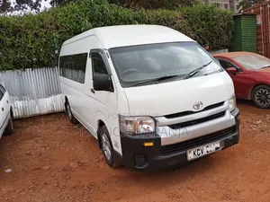 Toyota HiAce 2019 Silver