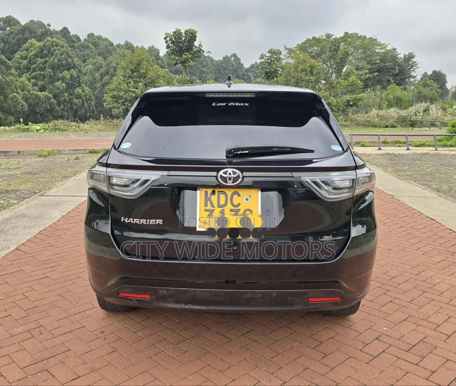 Toyota Harrier 2.0 2014 Black