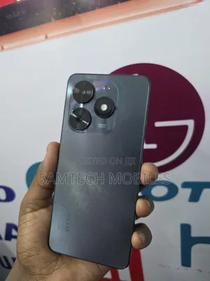 Tecno Spark Go 128 GB Silver