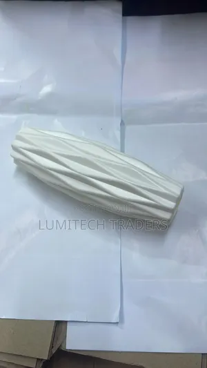 Nordic Unbreakable Wavy Vase- Plastic