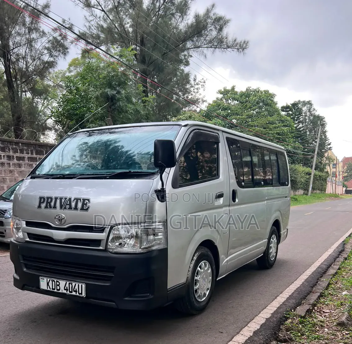 Toyota HiAce 2014 Silver