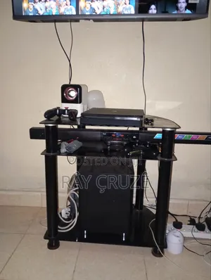 Tv Stand in Perfect Condition