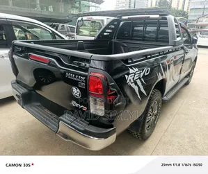 Toyota Hilux 2019 Black