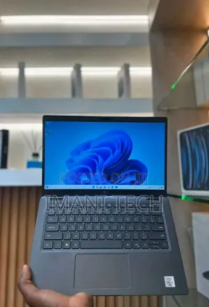 Laptop Dell Latitude 7310 16GB Intel Core i7 SSD 256GB