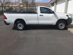 Hilux Single Cab for Hire