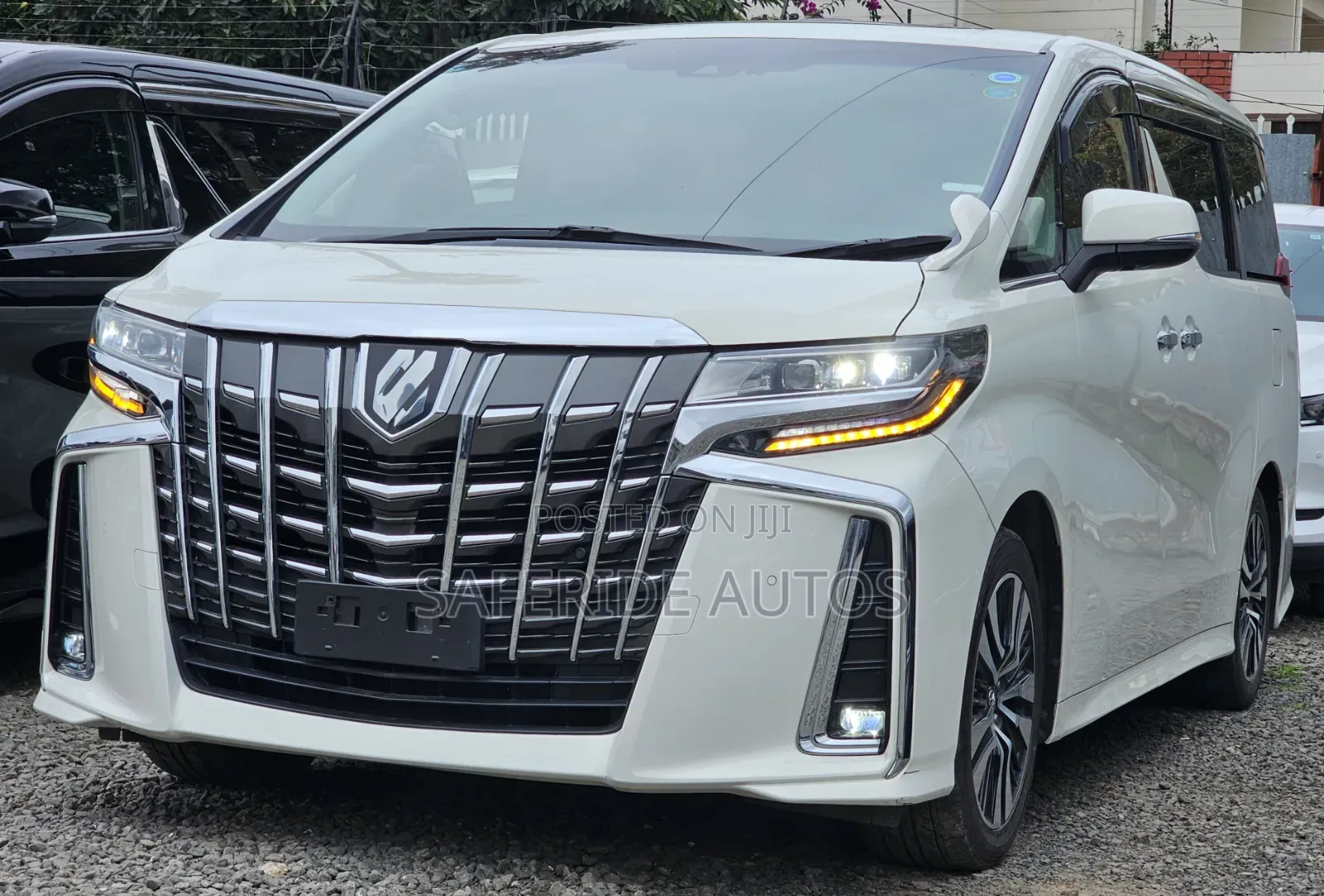 Toyota Alphard 2019 White