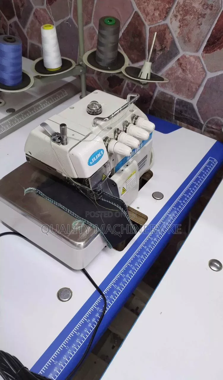 Professional Juki Industrial Overlock Sewing Machine