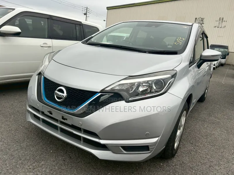 Nissan Note 2019 Silver
