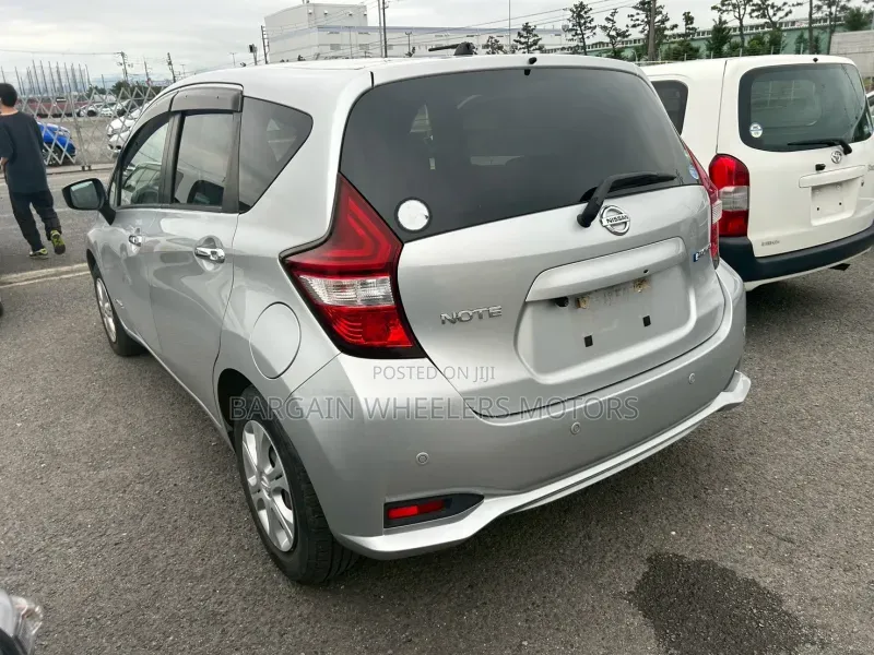Nissan Note 2019 Silver