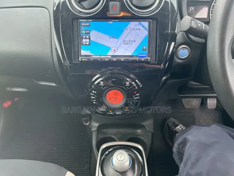Nissan Note 2019 Silver