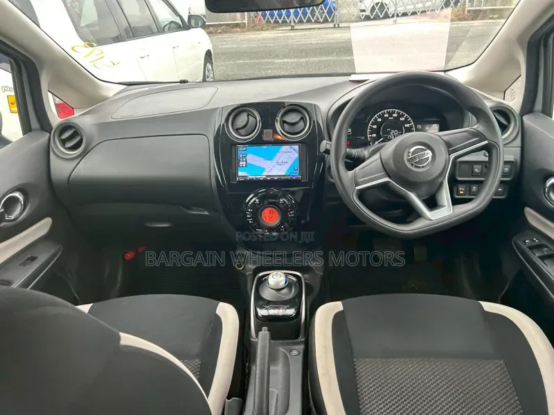 Nissan Note 2019 Silver