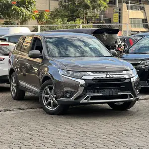 Mitsubishi Outlander 2019 Brown