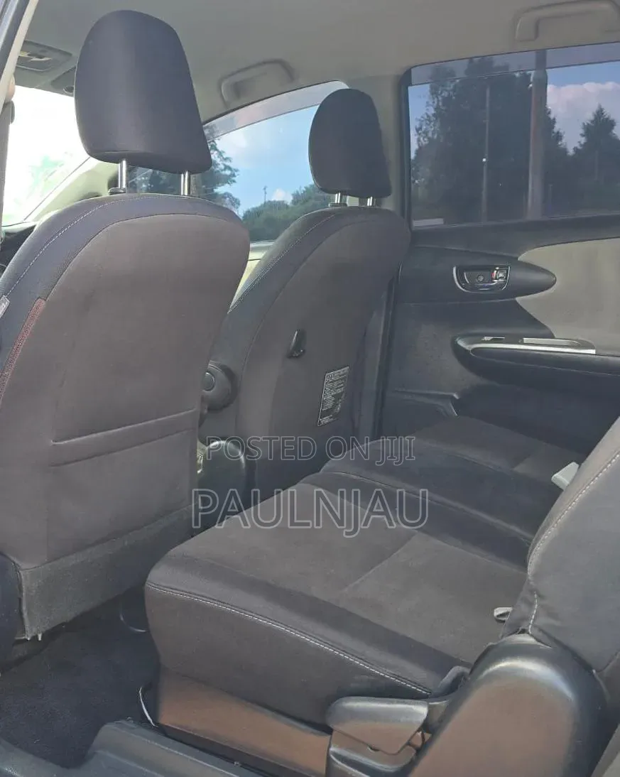 Toyota Wish 2011