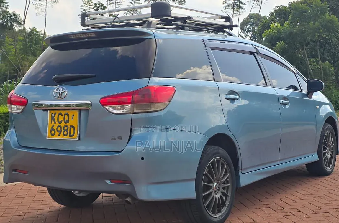 Toyota Wish 2011