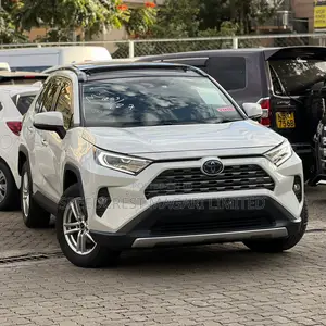Toyota RAV4 2019 Pearl