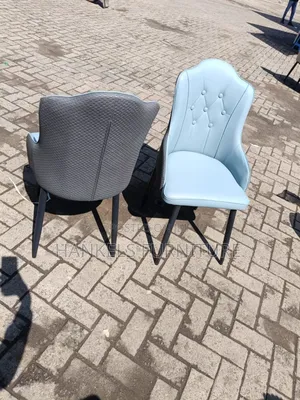 Dining Chairs – Elegant Seating for Homes, Cafés, and Restaurants