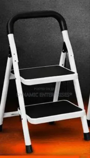 Kroma White Step Ladder 2step