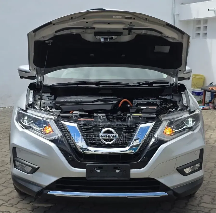 Nissan X-Trail 2019 Silver