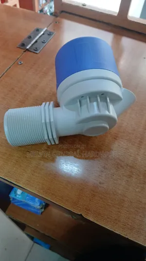 Plastic Float Ball Valve 11/2"