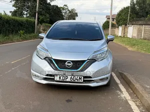 Nissan Note 2015 Silver