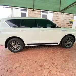 Nissan Patrol 2013 White