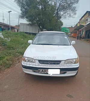 Toyota Corolla 1998 White