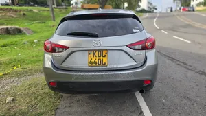 Mazda Axela 2017 Silver