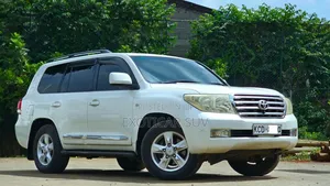 Toyota Land Cruiser 2008 White
