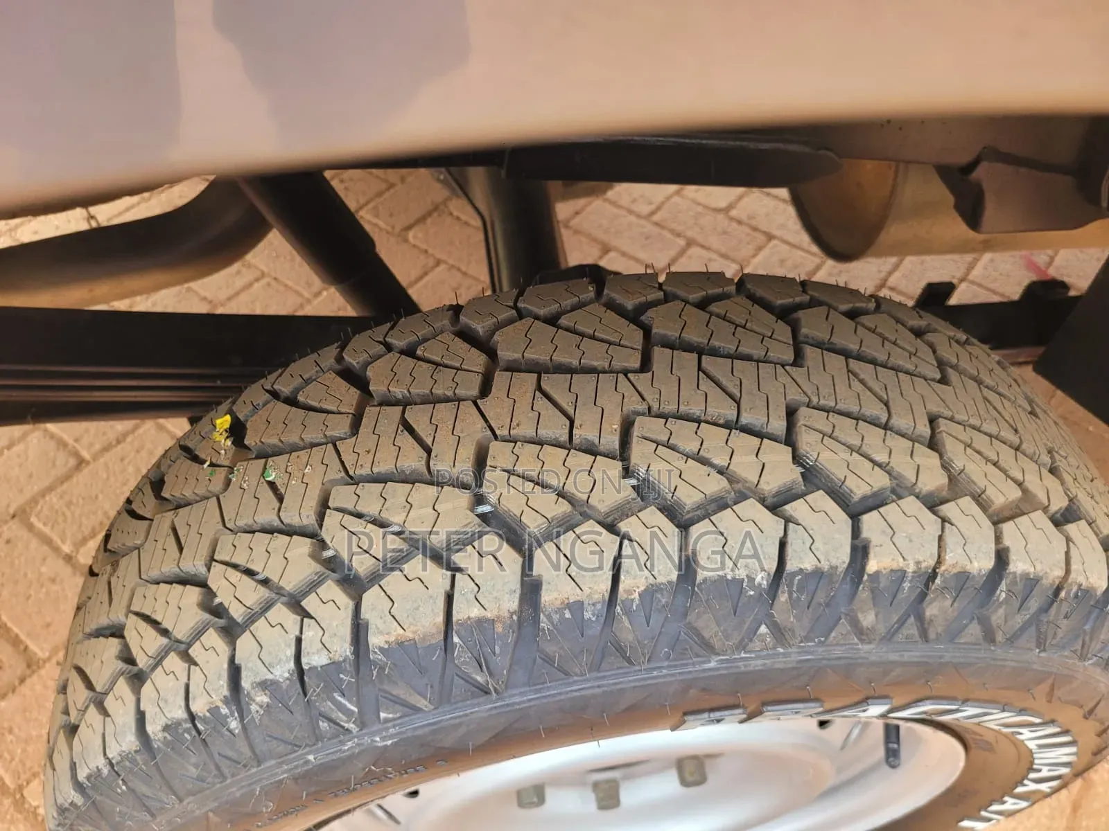 Isuzu D-MAX 2023 Gray